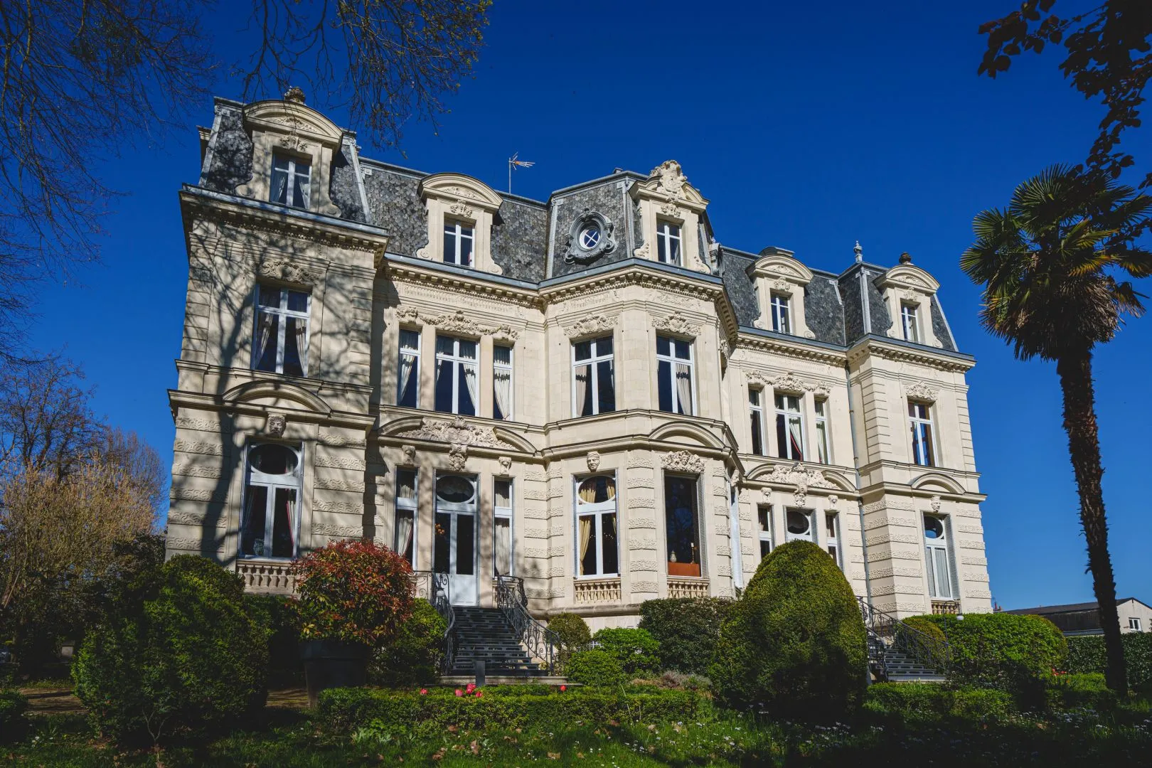 Hôtel spa Château la Comtesse de Loire — 49400 Saumur